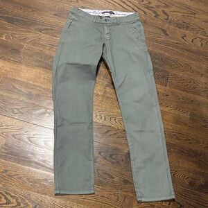 Scott Men's Olive Chinos